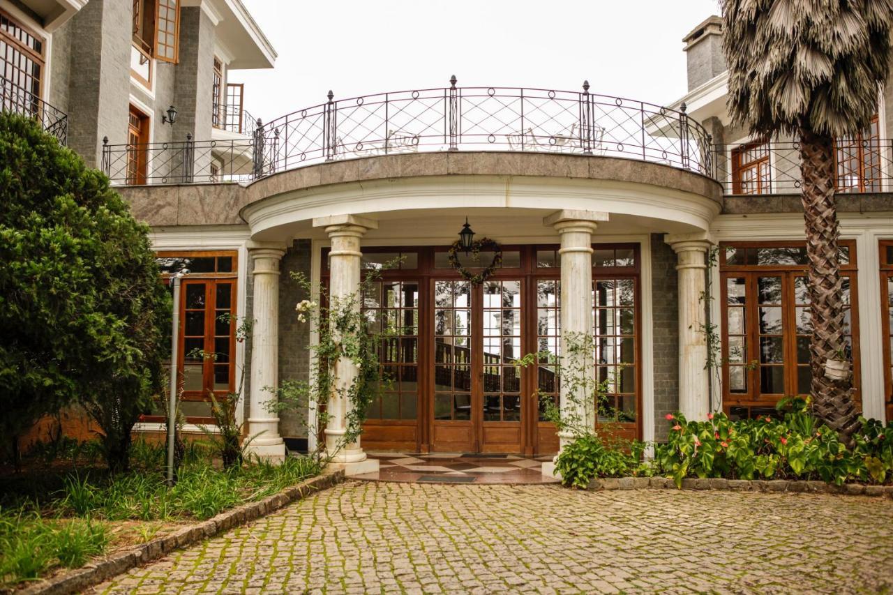 Aroso Paco Hotel Pedra Azul  Kültér fotó Entrance of the villa