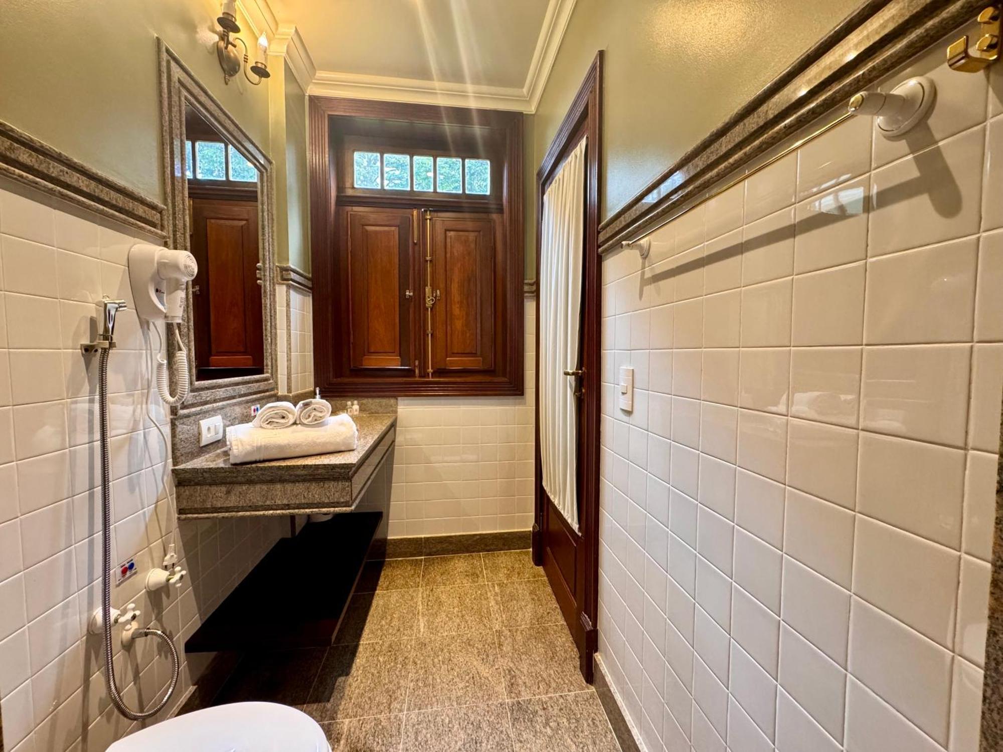 Aroso Paco Hotel Pedra Azul  Kültér fotó Bathroom
